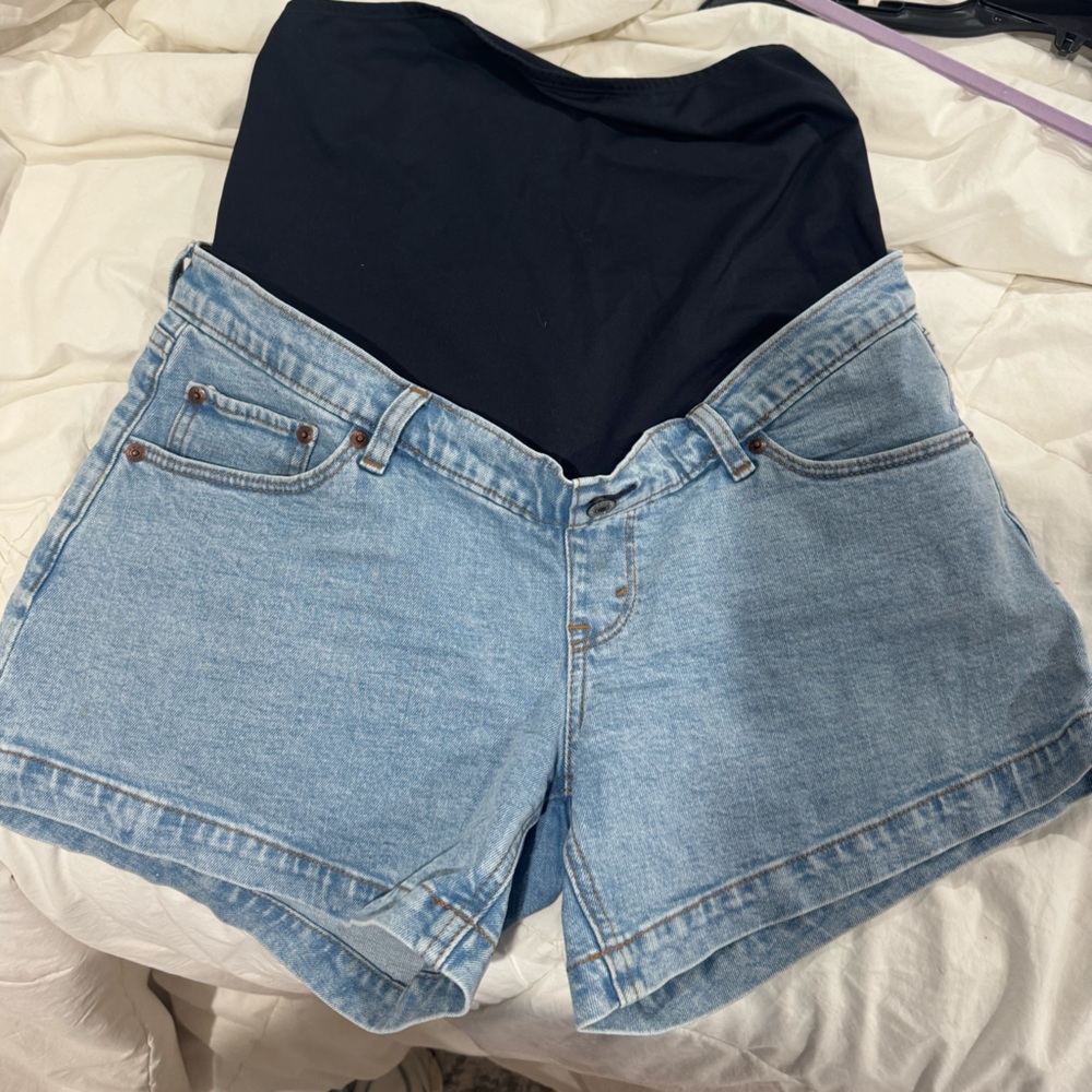 Abercrombie maternity dad shorts